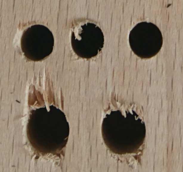 S.8/12 6. Die Oberfläche entscheidet über die Dauerhaftigkeit Deiner Nisthilfe Die Oberfläche des Holzes kann nach dem Bohren geschliffen werden.