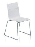 Die durchgehende Sitzschale in Kunststoff- oder Holzausführung ist pflegeleicht und bietet mit oder ohne Auflage hohen Sitzkomfort.