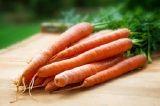 Marktbericht 4. Quartal 2018 Rüebli - das wichtigste Schweizer -Gemüse Karotten sind das mit Abstand wichtigste Schweizer -Gemüse.