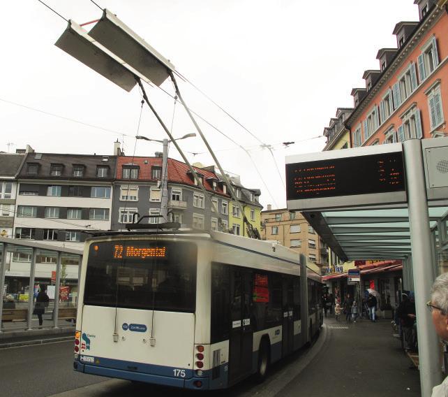 Abb. 8: Anschließend drahtet der Bus am Albisriederplatz wieder ein und fährt weiter als Trolley. werden.
