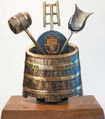Der Gildenpokal des Stadtverbandes Kölner Schützen von 1901 e.v. Seit 1988 ist es Tradition, um den von der Kölner Brauerei Gilden gestifteten Pokal ein Schieß-Wettbewerb durch zuführen.