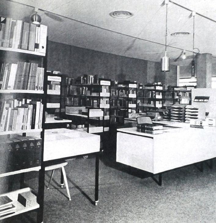 von 1972 bis 2007 von 1972 bis 2007 Die Bibliothek von 1972 bis zum Umzug ins neue Gebäude 2007 Es war einmal Mit dem Bezug des neuen Bildungszentrums 1972 im Süden der Stadt Markdorf ging ein