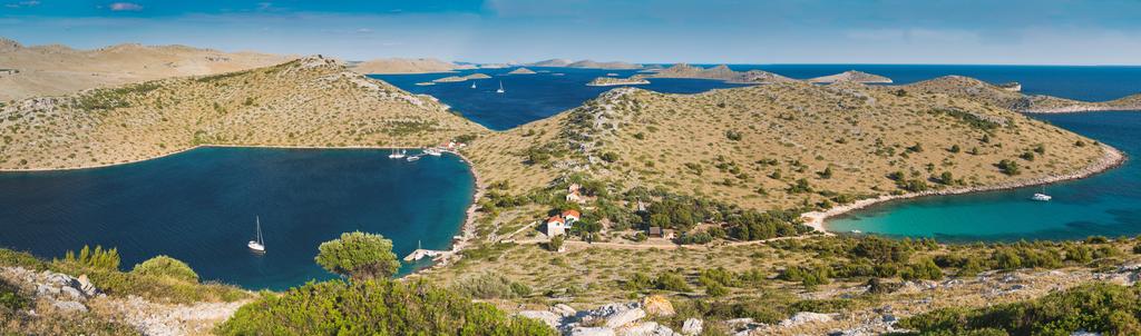ZUT Zut ist mit 12 km² die zweitgrößte Insel des Kornati Nationalparks.