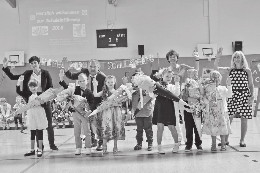 Aktuelles aus den Schulen Ausgabe 01. Dezember 2018 35 2. Schuleinführung in der Nessetalhalle Goldbach In der bunt geschmückten Nessetalhalle wurden am 11.