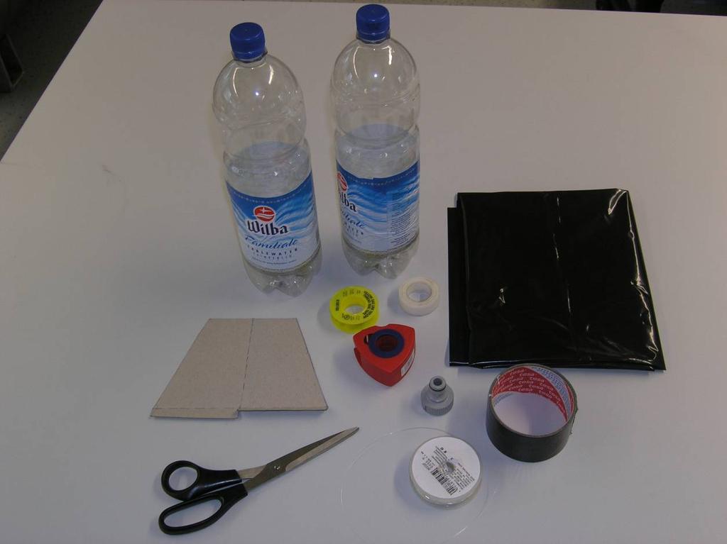 Bauanleitung DLR-Wasserrakete Benötigtes Material: 2 * 1,5 l PET-Flaschen 1 Gardena Wasserhahnanschluß 1 Müllsack ca.