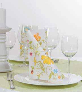 vielen Motiv-Servietten kombinierbar. Our table cloths are combinable with a lot of our design napkins.