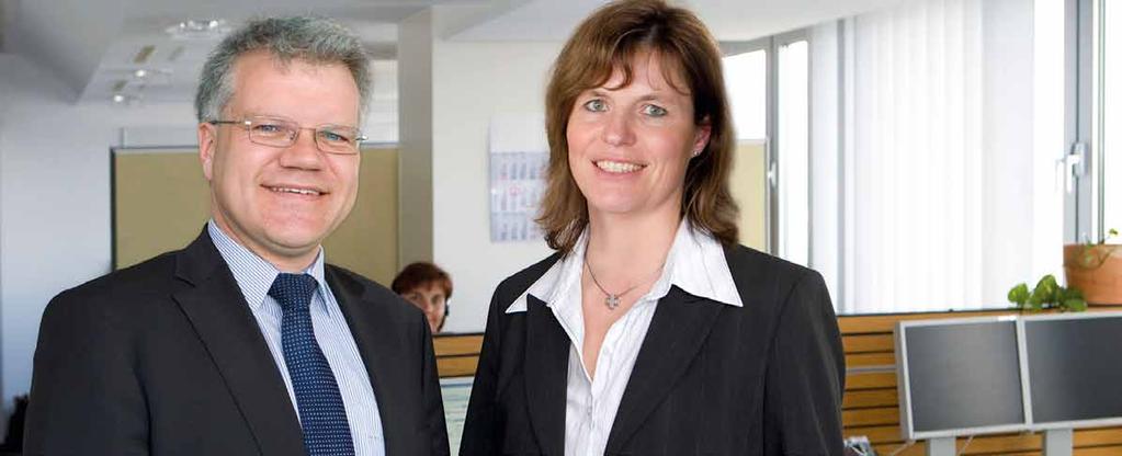 Mit einem Höchstmaß an Qualität wollen Qualitätsmanager Dirk Aldenhoff und Kerstin Bertsch, Leiterin des ServiceCenters, den Kunden positiv überraschen und sein Vertrauen gewinnen.