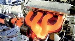 Eine separat elektrisch angetriebene Ölpumpe könnte nach dem Anhalten des Motors noch einen Ölstrom aufrechterhalten, um Wärme aus hochbelasteten Stellen abzuführen.