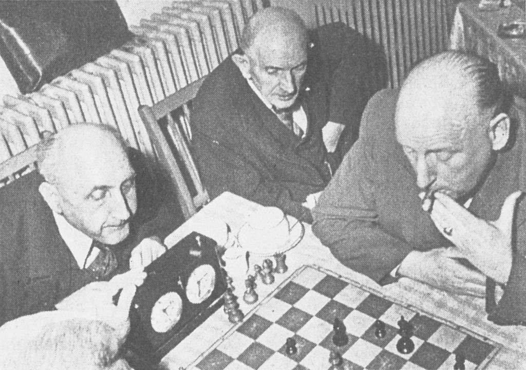 Spielen Sie Bremisch? Michael Woltmann gewidmet, dem 1. Vorsitzenden der Bremer Schachgesellschaft von 1877 Die Überschrift ist nachgebildet.