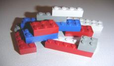 Eiweiß (Protein) besteht aus 20 verschiedenen essentiellen und nicht-essentiellen Aminosäuren austauschbare LEGOs nicht-austauschbare LEGOs Nicht-essentielle Aminosäuren sind austauschbar.