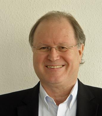 Moderator: Jochen Wolf Unternehmensberater Ausbildung und Tätigkeiten kaufmännische und betriebswirtschaftliche Ausbildung (Kfm.
