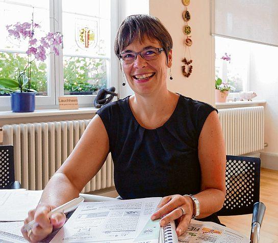 Juli 2018 Wirtschaft Regional 3 Betriebe setzen auf den Standort Lauchheim INTERVIEW mit Bürgermeisterin Andrea Schnele Frau Schnele, aus der Lauchheimer Unternehmenslandschaft gab es zuletzt viele