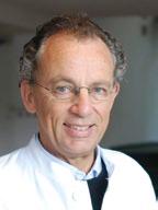 Der Autor Dr. med. Andreas Buchinger gehört zur dritten Generation der Familie Buchinger und führt die seit über 90 Jahren bestehende Klinik Buchinger in Bad Pyrmont.