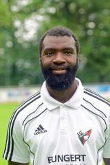 Oliver Wesley Hongla neuer B1-Trainer für die Rheinlandliga Im Jahr 1984 wurde Oliver Hongla in Douala/Kamerun geboren. Seine Familie kam Anfang der 1990er-Jahre nach Newel bei Trier.