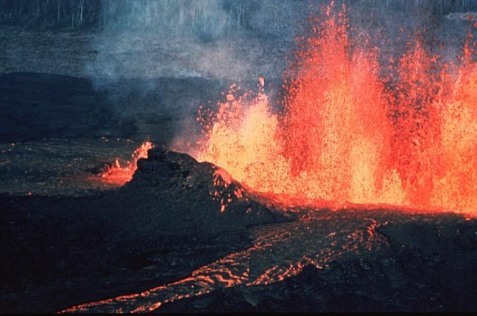 Vulkanismus spielt