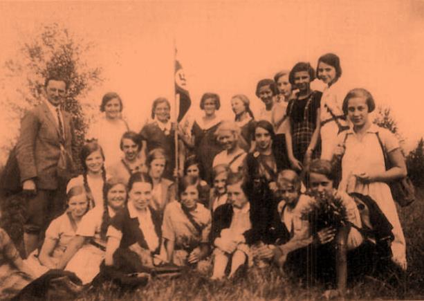 Mädchenschule Mainz 1934 Schulausflug der