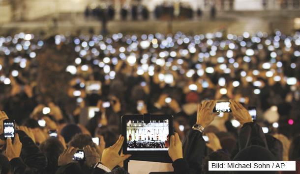 Papstwahl 2013: Digitalisierung sichtbar in Massen Quelle: Spiegel Online