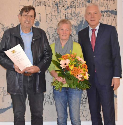 Donnerstag, 7. Dezember 2017 AUS DEM STADTKREIS HeilbronnerSTADTZEITUNG Seite 5 Für sein ehrenamtliches Engagement erhielt Herwig Jarosch (l.