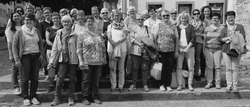 Sarnen 5 Pfarrei aktuell Minifest in Luzern Starttag Firmweg 2017/18 Am 2. September haben sich 47 Firmanden aus Sarnen, Schwendi und Kägiswil auf den Firmweg begeben.