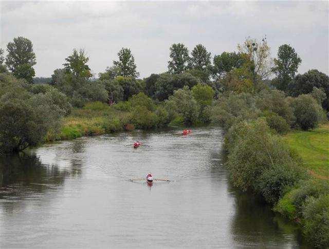 Stadtbesichtigung Mittwoch, 4 September 9:00 Bootseinteilung und Ablegen 10:00 41 km rudern nach Ciążeń (