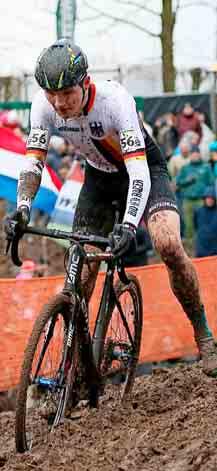 Zum Saisonfinale erwartete den 22-Jährigen abschließend das größte Highlight: Er nahm am vergangenen Sonntag an der Weltmeisterschaft im Cross- Fahrrad im Holländischen Valkenburg teil.