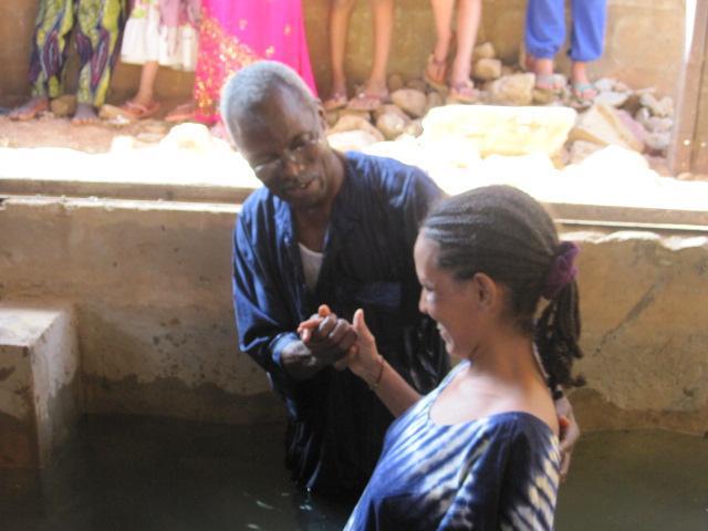 Menschen taufen durften.