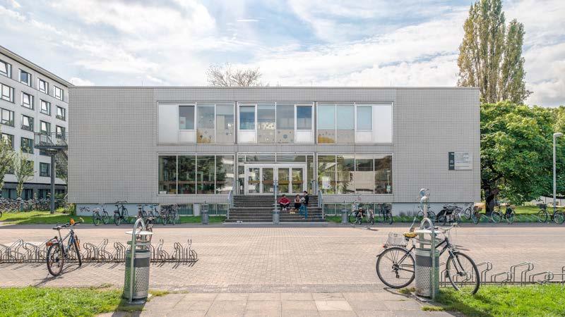 Beispiel: Universität zu Köln Zentrum Netzwerk Medien Zentrale Einrichtung der Humanwissenschaftlichen Fakultät Im Jahr 2000 als Dienstleistungs- und