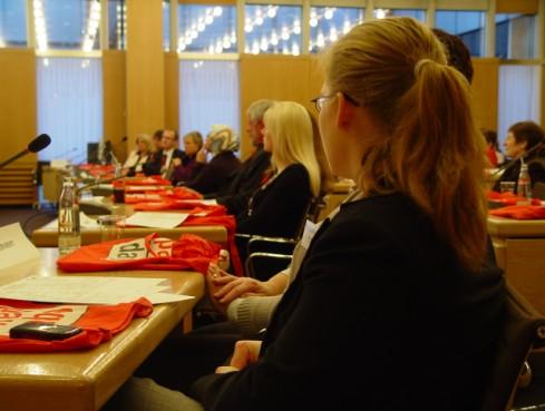 Übereinstimmend haben sich alle Fraktionen im Bundestag für eine Verbesserung der Situation von Frauen im Erwerbsleben ausgesprochen. Der BPW Bonn veranstaltete am 26.