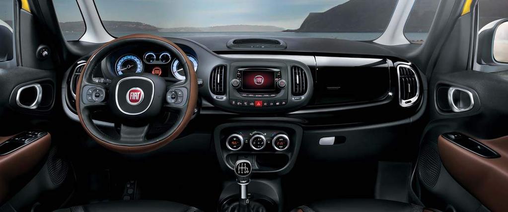 Wenn Du richtig aufdrehen willst, bekommst Du den neuen Fiat 500L Trekking auf Wunsch mit BEATS AUDIO satter Sound mit 520 Watt Maximalleistung wird die Straße zum