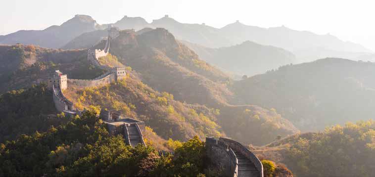 Viele meinen, die Chinesische Mauer wäre ein einziges langes, lückenloses Bauwerk. Tatsächlich handelt es sich aber eher um ein 21.
