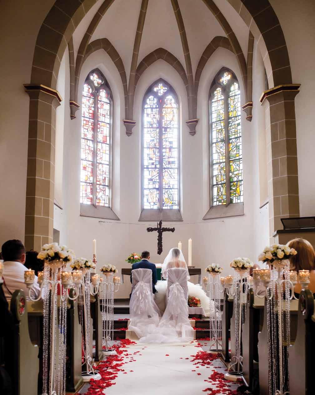 Traut Euch Vorbereitung der Feier Heiraten in der Kirche ist ein schöner und besonderer Anlass, um zu feiern. Eine frühzeitige Planung entlastet alle Beteiligten.