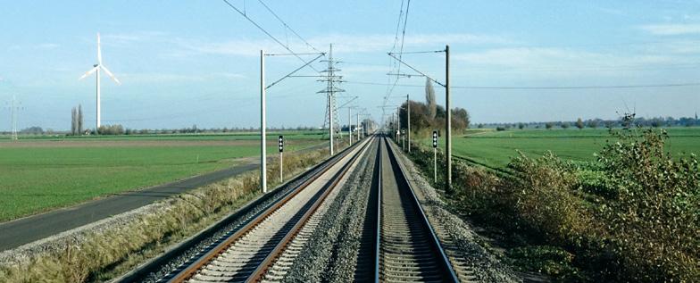 Einleitung Die DB Netz AG betreibt das mit weit über 33.000 km größte Schienennetz in Europa.