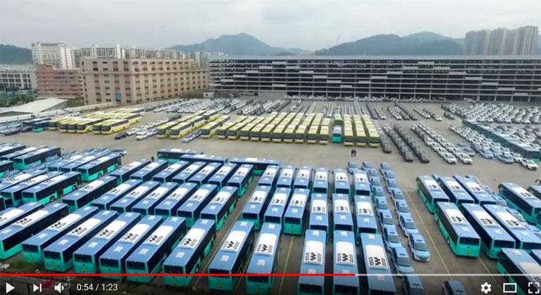 Alle 16 000 Busse in Shenzen, China, 12 Mio Einw.