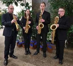 Saxophonquartett, Klarinettenensemble und Johannes Neuner Wie schon über die Jahre hinweg verstanden sich unsere Ensembles als Botschafter der Schule in die Oberpfalz hinaus.
