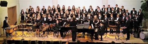 Chor- und Orchesterarbeit dem 19. und 20. Jahrhundert vorgetragen.