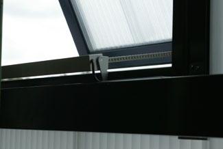 PC-Stegplatten ESSMNN Fassadenlichtbänder SVPC i bestehen aus einem thermisch getrennten luminium- Profilsystem (i = insulation) mit einer Verglasung aus Polycarbonat- Stegplatten.