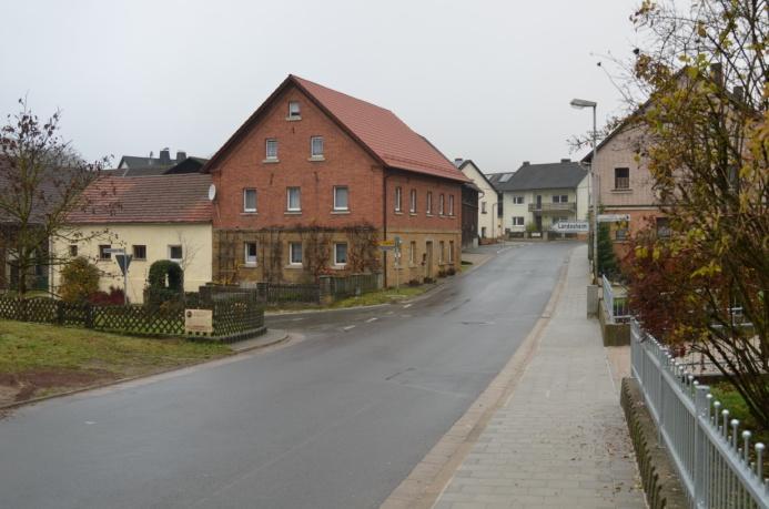 Station 4 Kreuzung Laurentiusstraße / Hollenbergerweg Schlechte Einsicht in