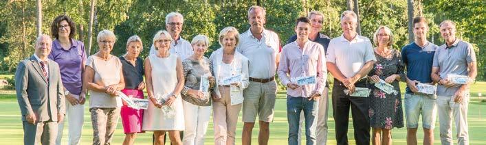 HAZ Golf Cup 2018 im Burgdorfer Golfclub BGC HAZ Golf Cup 2018 Die Sieger und Platzierten mit Thorsten Schirmer(l.) Präsident Alfred Runge (m.l.) und Sportwart Dr. Stefan Tholen (m.