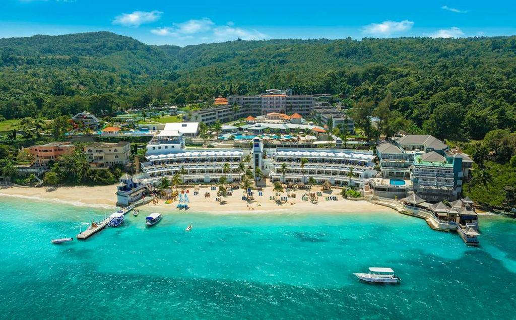 Ocho Rios, Jamaika Beaches Resort & Golf Club***** All inclusive Hotel In der Nähe von Ocho Rios Sehr Familienfreundliches Resort Das Beaches ist wunderschön an einer traumhaften Badebucht mit