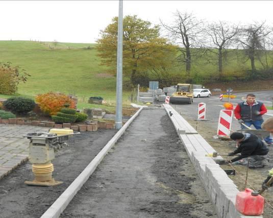 Durch den Kreis Neuwied wird die Fahrbahn in Asphaltbauweise sowie die rechte