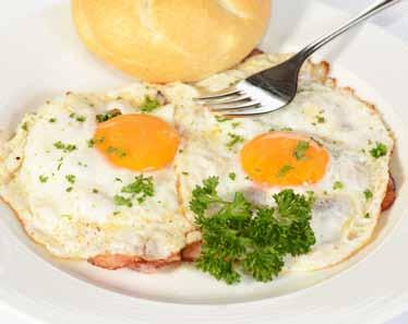 Two scrambled eggs with ham Ham & Eggs oder Bacon & Eggs 4,80 mit