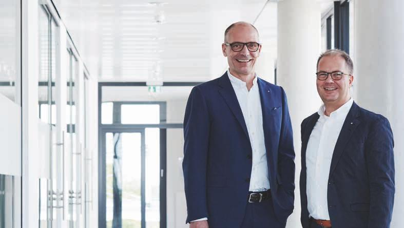 4 Unternehmen Gefragte Profile Die Geschäfte der Eduard Kronenberg GmbH führen die Cousins Frank und Ralf M. Kronenberg (von links).