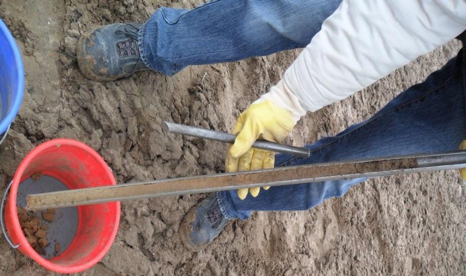 Düngebedarfsermittlung: Bodenvorrat messen im Boden verfügbare Nährstoffmengen vom Betriebsinhaber zu ermitteln für Stickstoff auf jedem Schlag oder jeder Bewirtschaftungseinheit für den Zeitpunkt