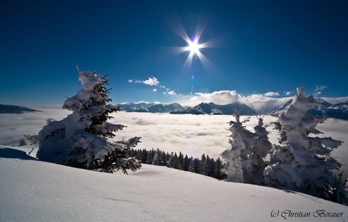 Wintertouren 2018/19 Wasenmoos Einblicke und Aussichten in die Hohen Tauern Bei einer leichten Schneeschuhwanderung durch das Wasenmoos am Pass Thurn lässt sich die eindrucksvolle Mächtigkeit der