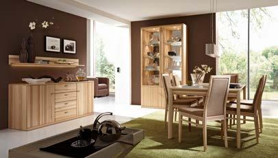 Das Speisezimmer bietet den passenden Rahmen mit viel Liebe zum Detail und einer umfangreichen Stuhlauswahl.