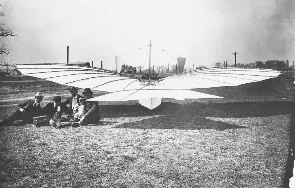 Wer flog das erste Motorflugzeug? Gebrüder Wright, oder der Franke Gustav Weißkopf Es war am 14.