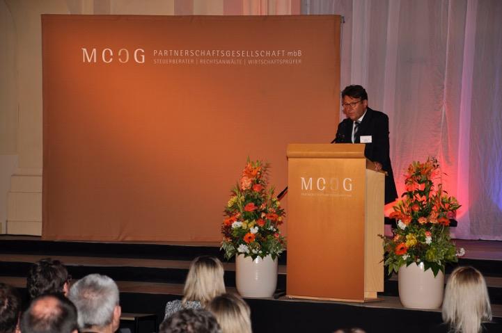 danten hat die MOOG Partnergesellschaft ihren Anteil an der positiven wirtschaftlichen Entwicklung, die die Region in den letzten 25 Jahren genommen hat. Dr.