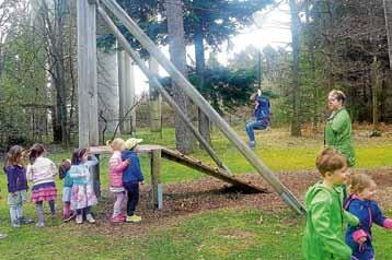 Auch der Waldspielplatz beim Wasserturm wurde von den Kindern bereits begeistert erkundet.