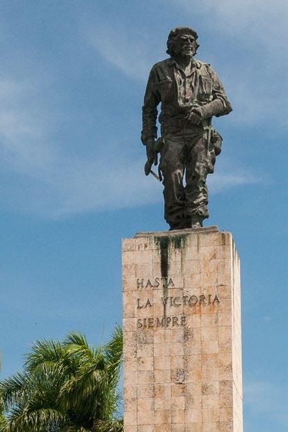 10. Tag Che Guevara und die Nordküste In Santa Clara besuchen wir natürlich auch den Revolutionsplatz mit der Che-Guevara-Gedenkstätte.