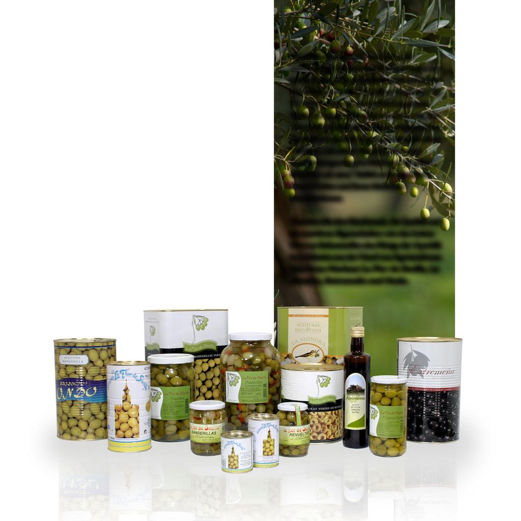 Oliven und Mixed Pickles Seit 1950 widmen wir uns der Olive Unsere Produkte Oliven Manzanilla Cacereña Gordal Verschiedenes Mixed Pickles Verschiedenes Banderillas Formate und Verpackungen Der